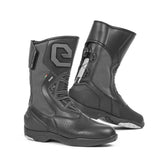 Stivali METAMORPHOSIS WP, un stivale impermeabile e antiscivolo. Ideali per motociclisti. Di ELEVEIT MOTOBOOTS.